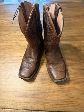 Ariat Kids Brown Western Pull-On Boots with Embroidered Stitching